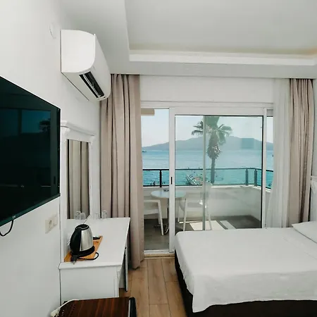 Hotel Honeymoon