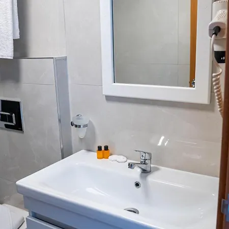 Honeymoon Hotel